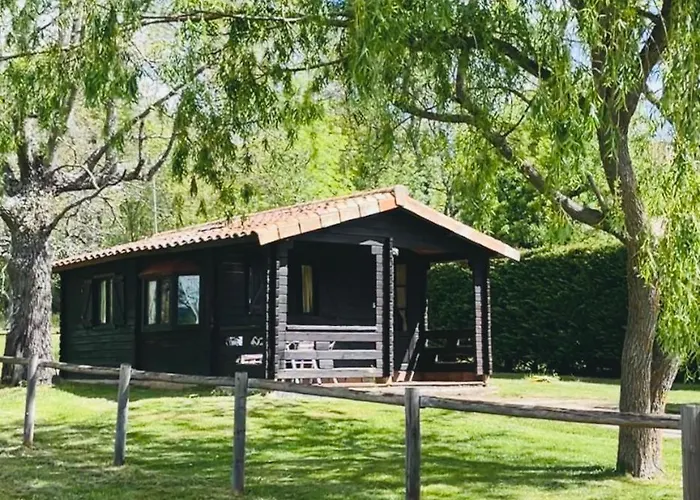 招待所 Entrerrobles